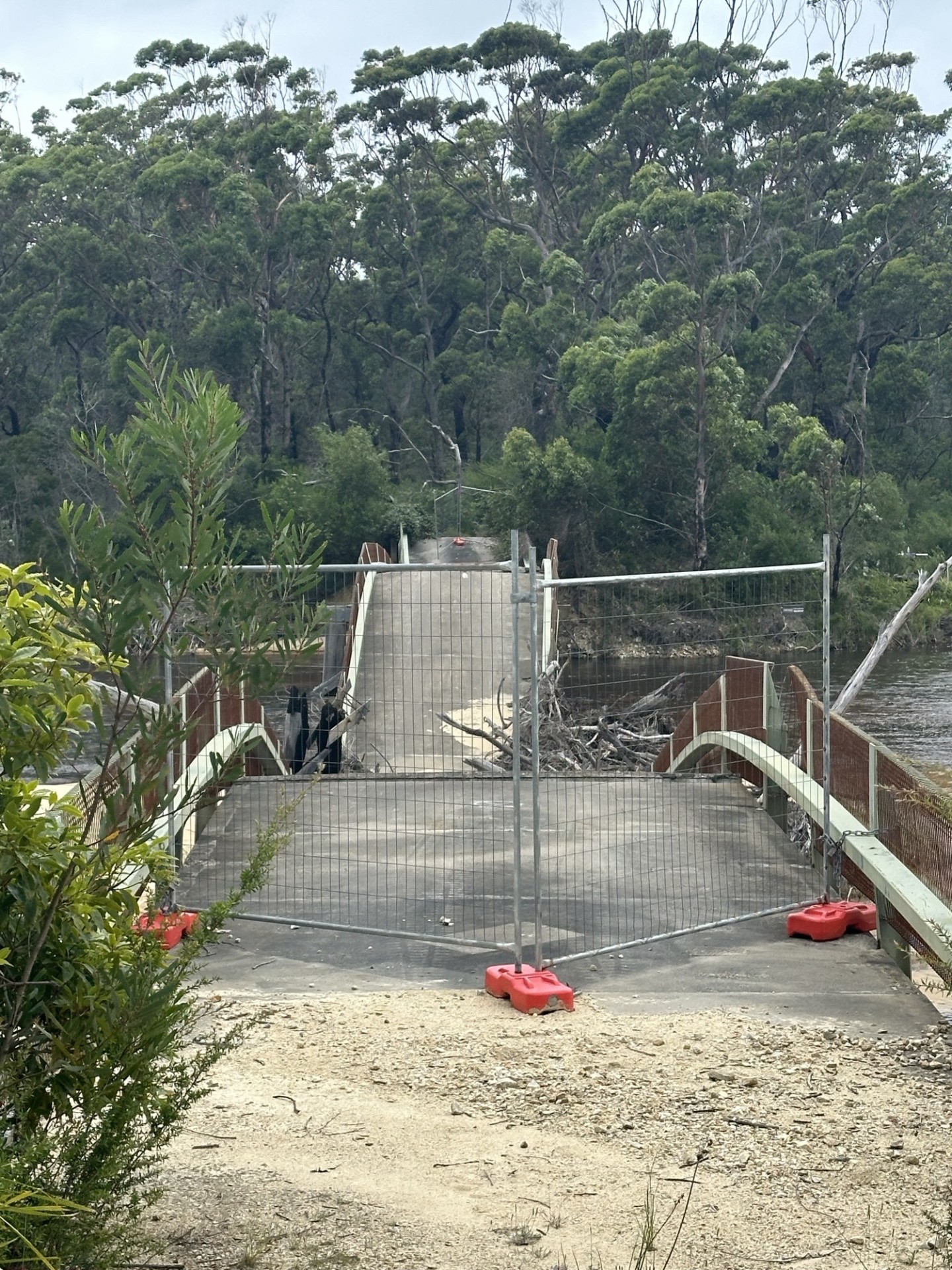 Thurra bridge damange post fire